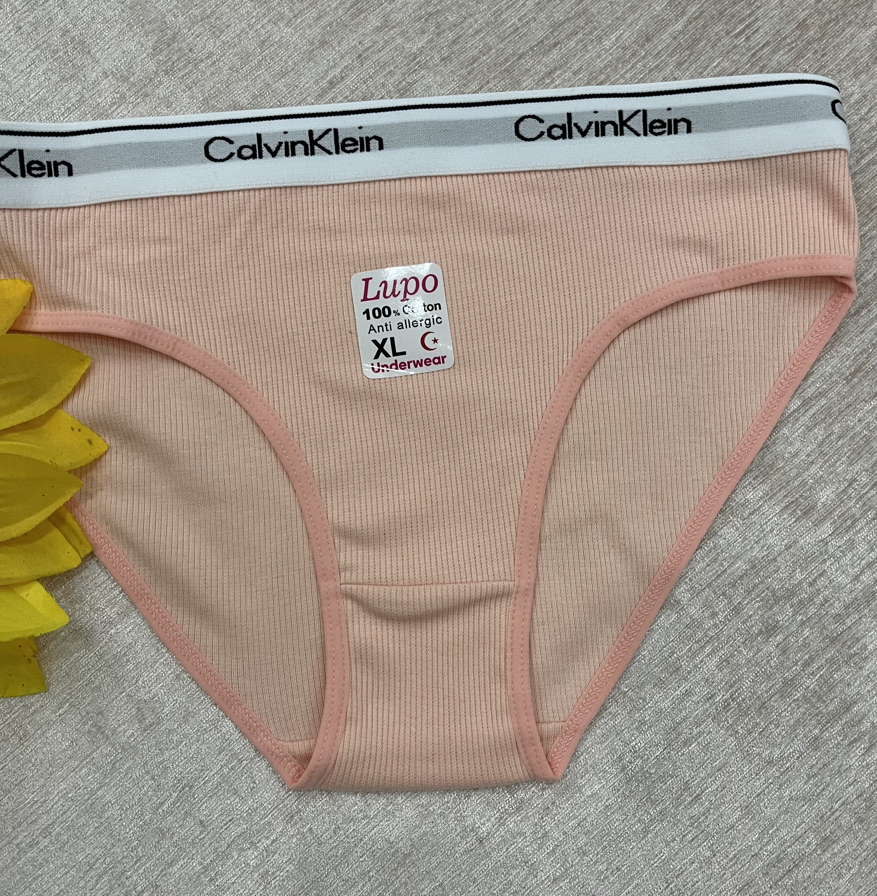 لباس زیرCalvin Klein کبریتی شورت زنانه و دخترانه سایزxl